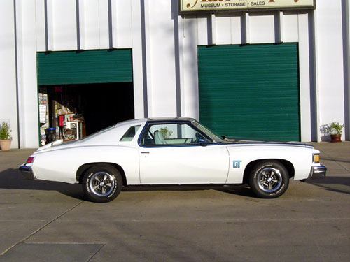 1976-Pontiac-Lemans-GT.jpg